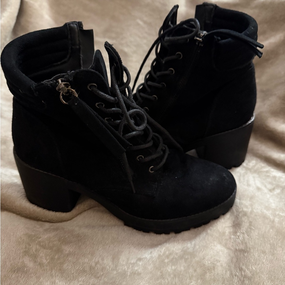 Boohoo Women's Lace Up Chunky Combat Boots - Black 8.5 - Picture 11 of 13